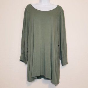 Brand New RDI Women's 1X Green Keyhole Back Flowy Tunic Top G175